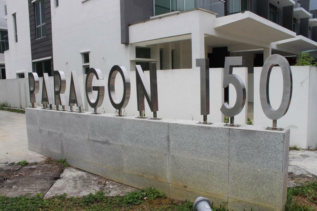 Paragon 150 Hotel Seri Kembangan Zewnętrze zdjęcie